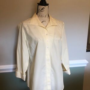 Chico’s Yellow no iron, 100% Cotton, size 2